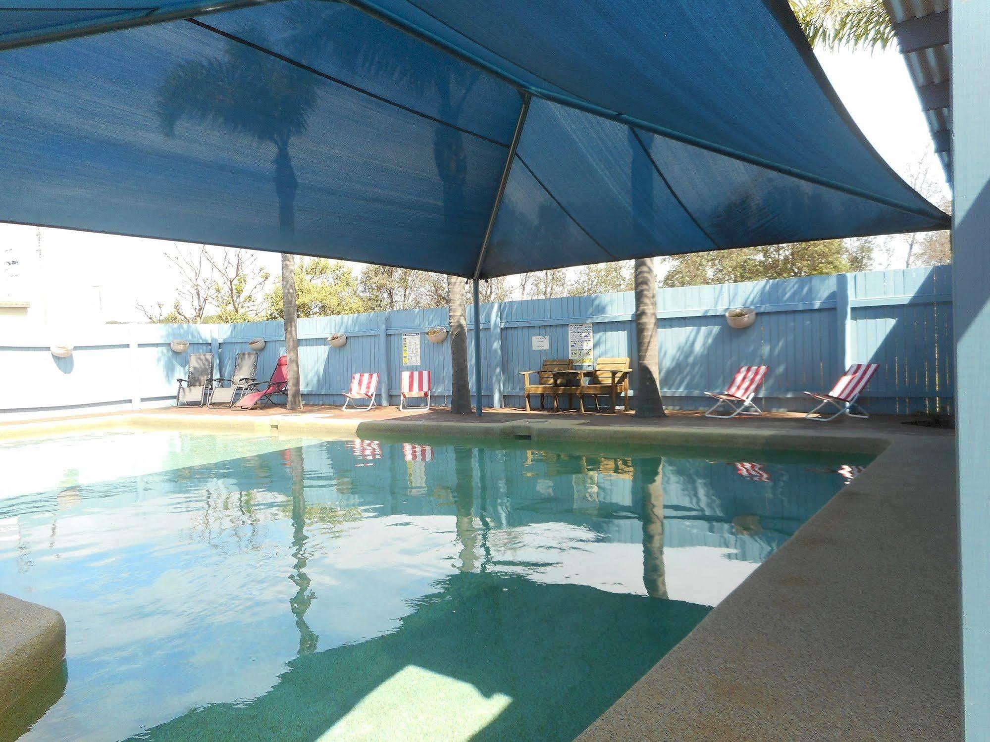Two Shores Holiday Village Entrance Bagian luar foto